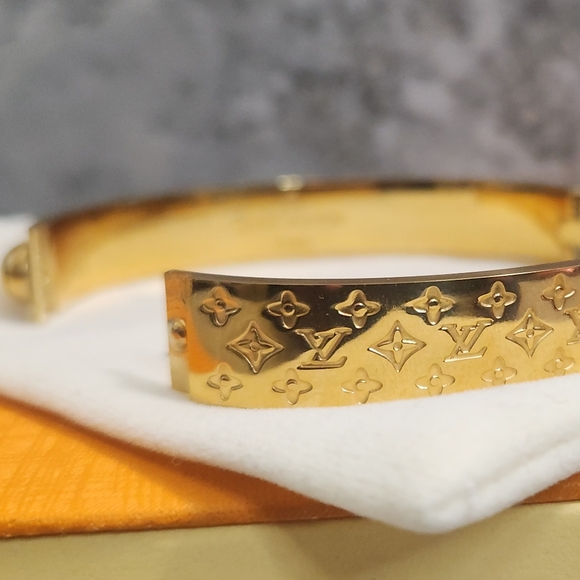 Louis Vuitton Beautiful Gold Bracelet✨️ - Picture 4 of 10